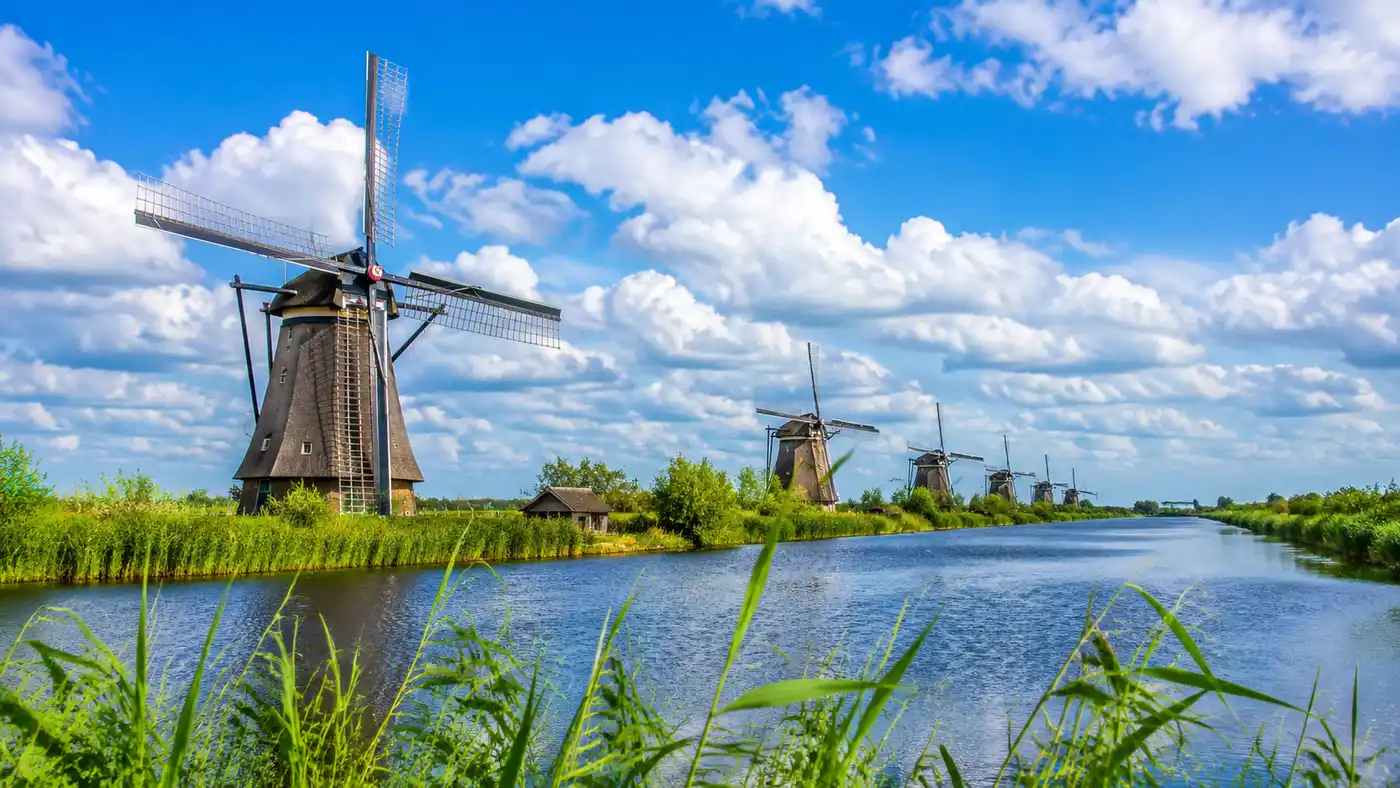 Famous Dutch Windmills: History, Purpose & Other Sites Near Amsterdam